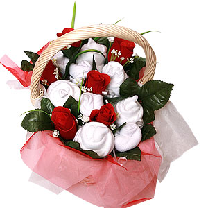 Red Roses Basket